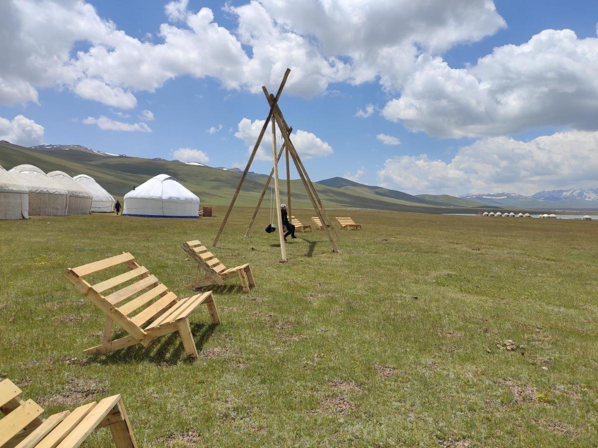 Yurt Camp Ali-Nur at Lake Song-Kol Naryn Exterior photo