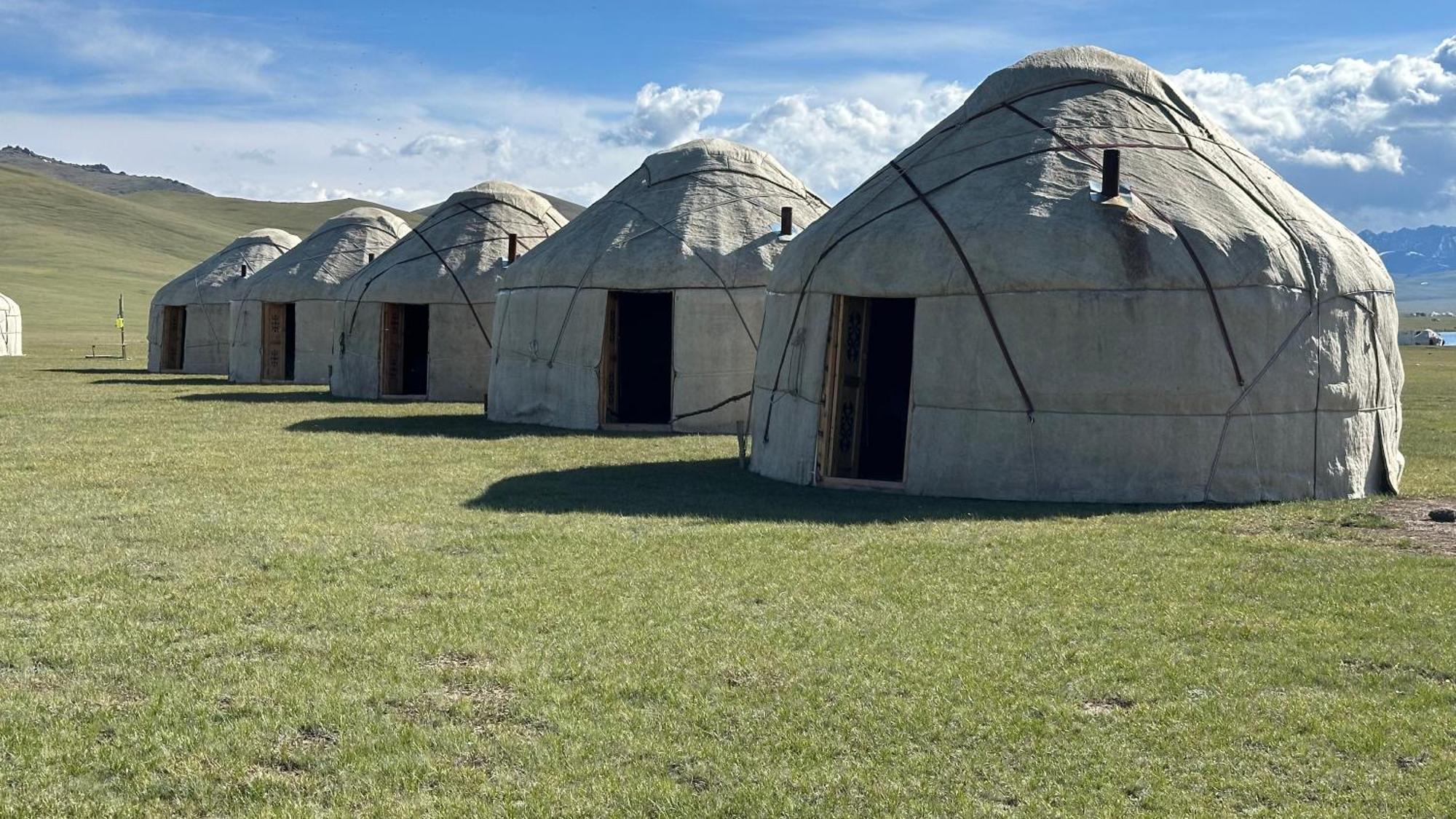 Yurt Camp Ali-Nur at Lake Song-Kol Naryn Exterior photo