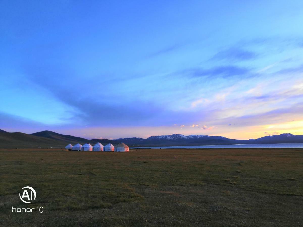 Yurt Camp Ali-Nur at Lake Song-Kol Naryn Exterior photo